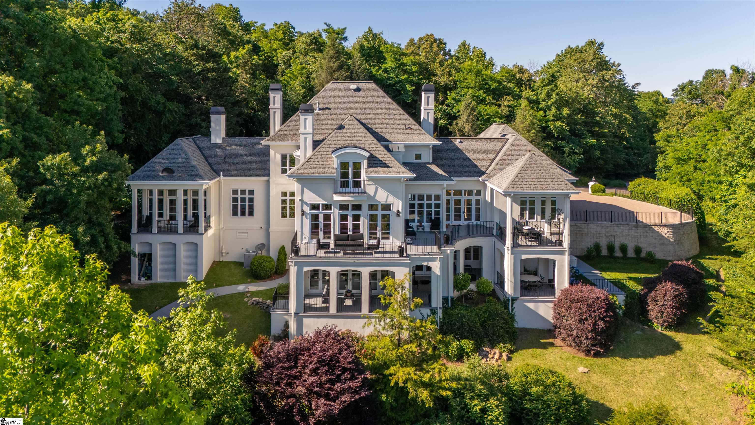8 Fair Cliff Court
