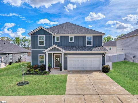 Photo of 404 Roderick Lane, Greenville, SC 29605 (MLS # 1587186)