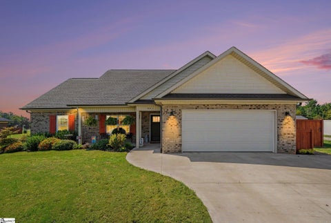 Photo of 441 Cherokee Creek Road, Gaffney, SC 29341 (MLS # 1604098)