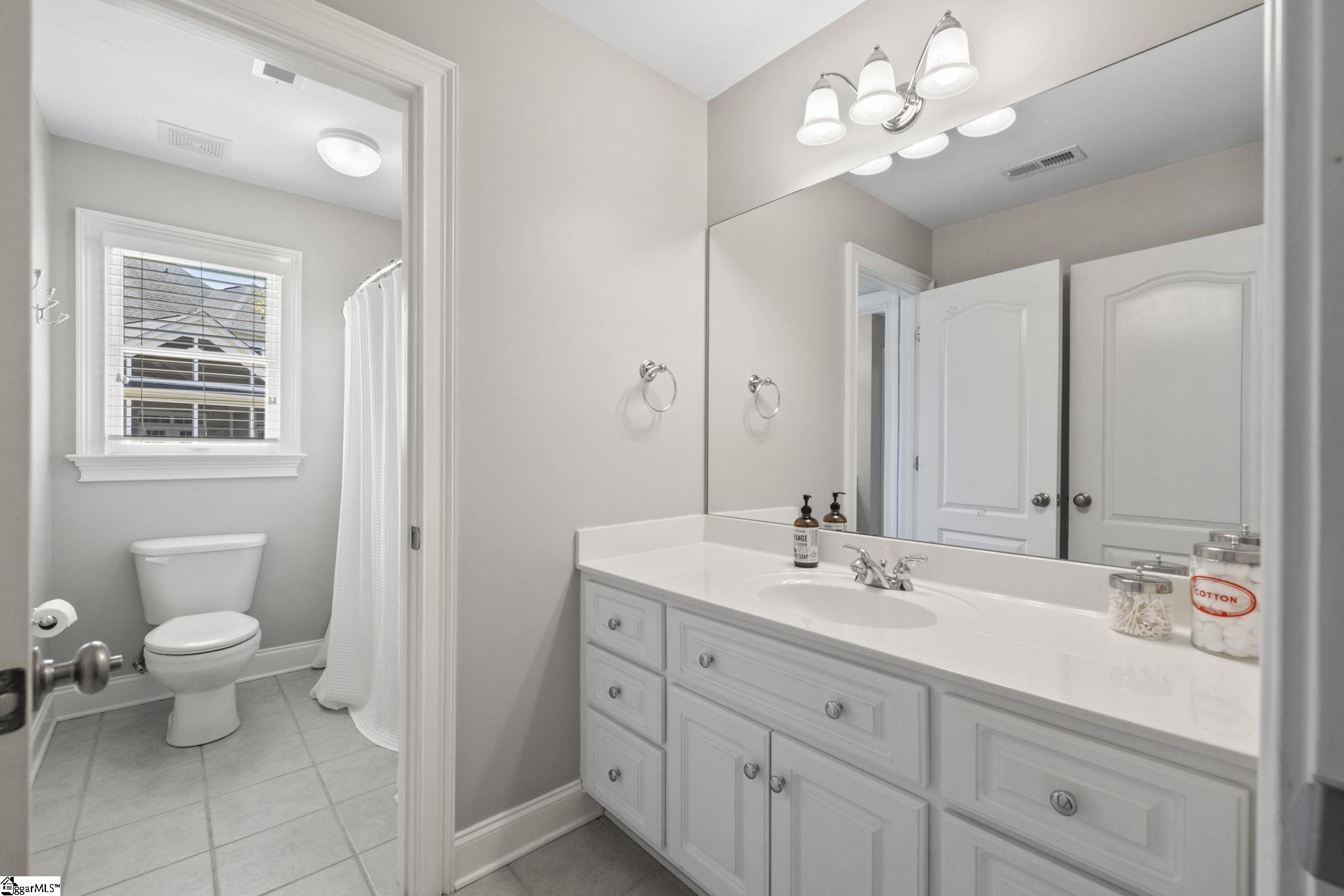 Greer, South Carolina 29650, United States, 4 Bedrooms Bedrooms, ,4 BathroomsBathrooms,Residential,Active,126887