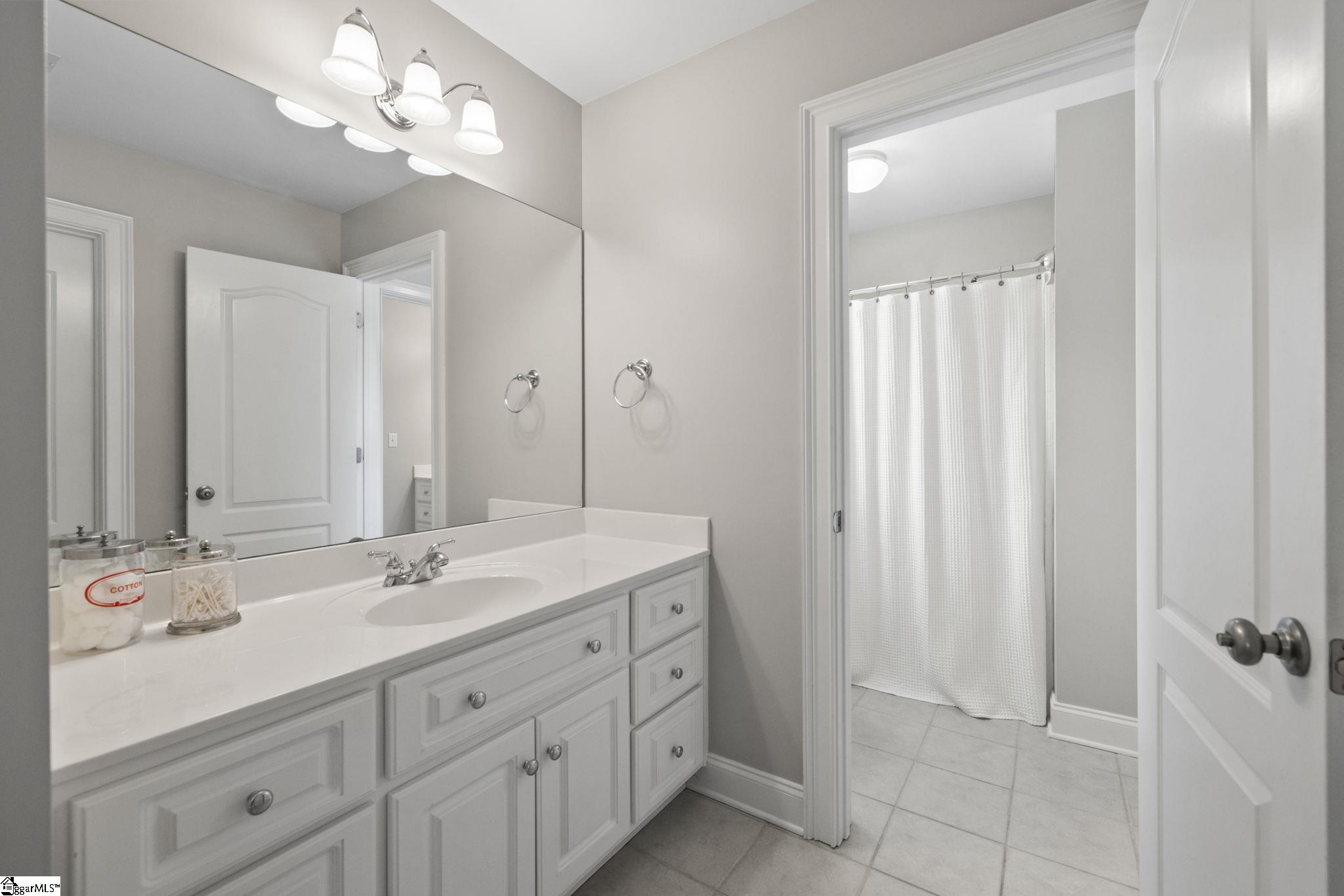 Greer, South Carolina 29650, United States, 4 Bedrooms Bedrooms, ,4 BathroomsBathrooms,Residential,Active,126887