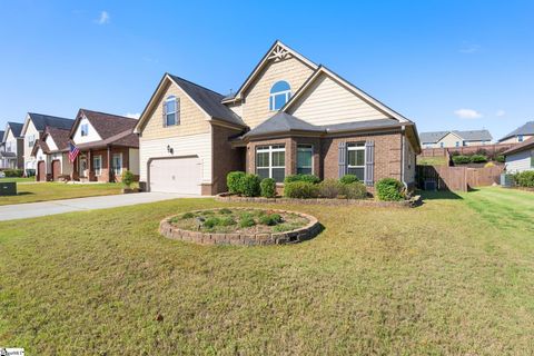 Photo of 135 Adams Creek Place, Simpsonville, SC 29681 (MLS # 1571173)
