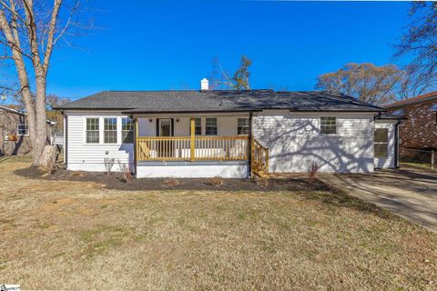Photo of 19 Mclean Street, Greenville, SC 29611 (MLS # 1577522)