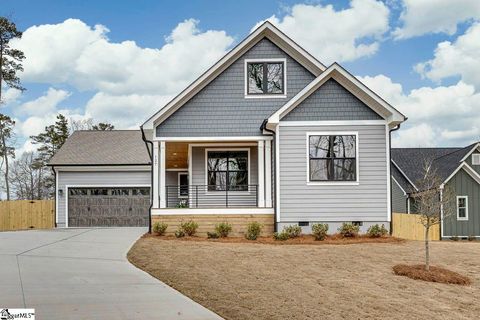 Photo of 127 Terrace Circle, Simpsonville, SC 29681 (MLS # 1580498)