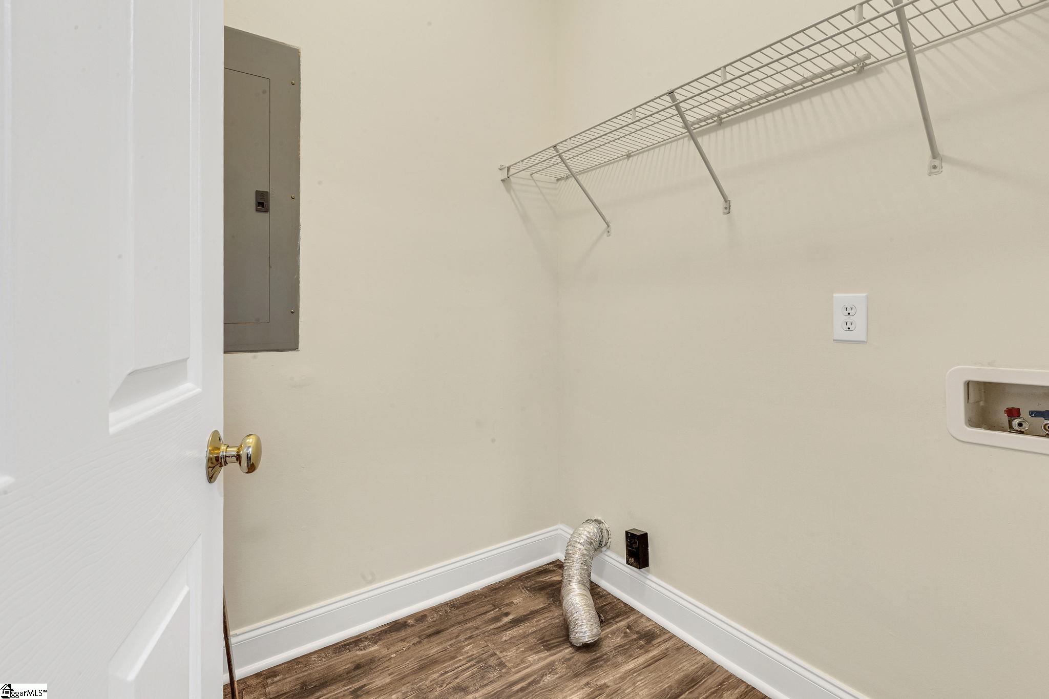 Fountain Inn, South Carolina 29644, United States, 4 Bedrooms Bedrooms, ,3 BathroomsBathrooms,Residential,Active,187851