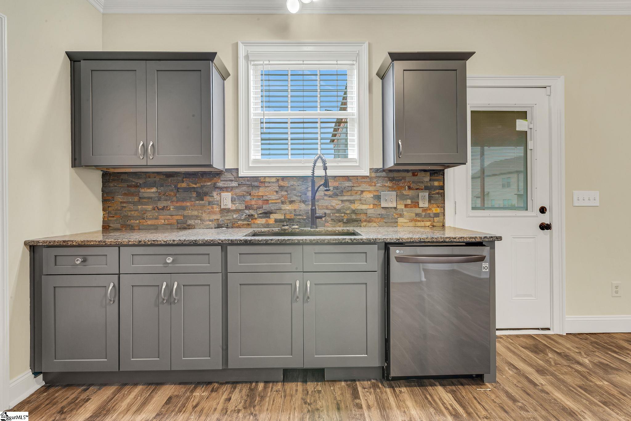 Fountain Inn, South Carolina 29644, United States, 4 Bedrooms Bedrooms, ,3 BathroomsBathrooms,Residential,Active,187851