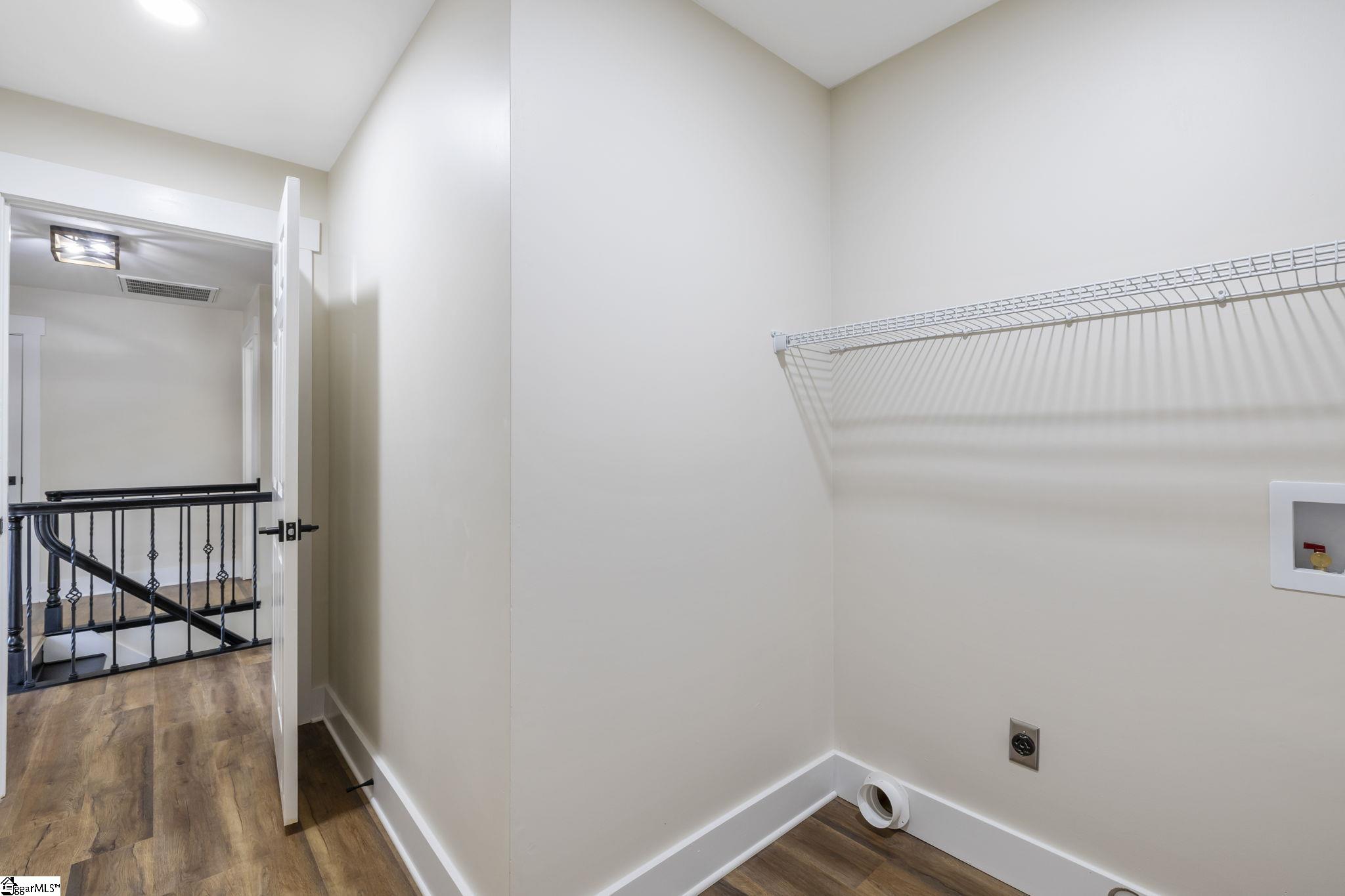 Greer, South Carolina 29650, United States, 4 Bedrooms Bedrooms, ,4 BathroomsBathrooms,Residential,Contingent,76721