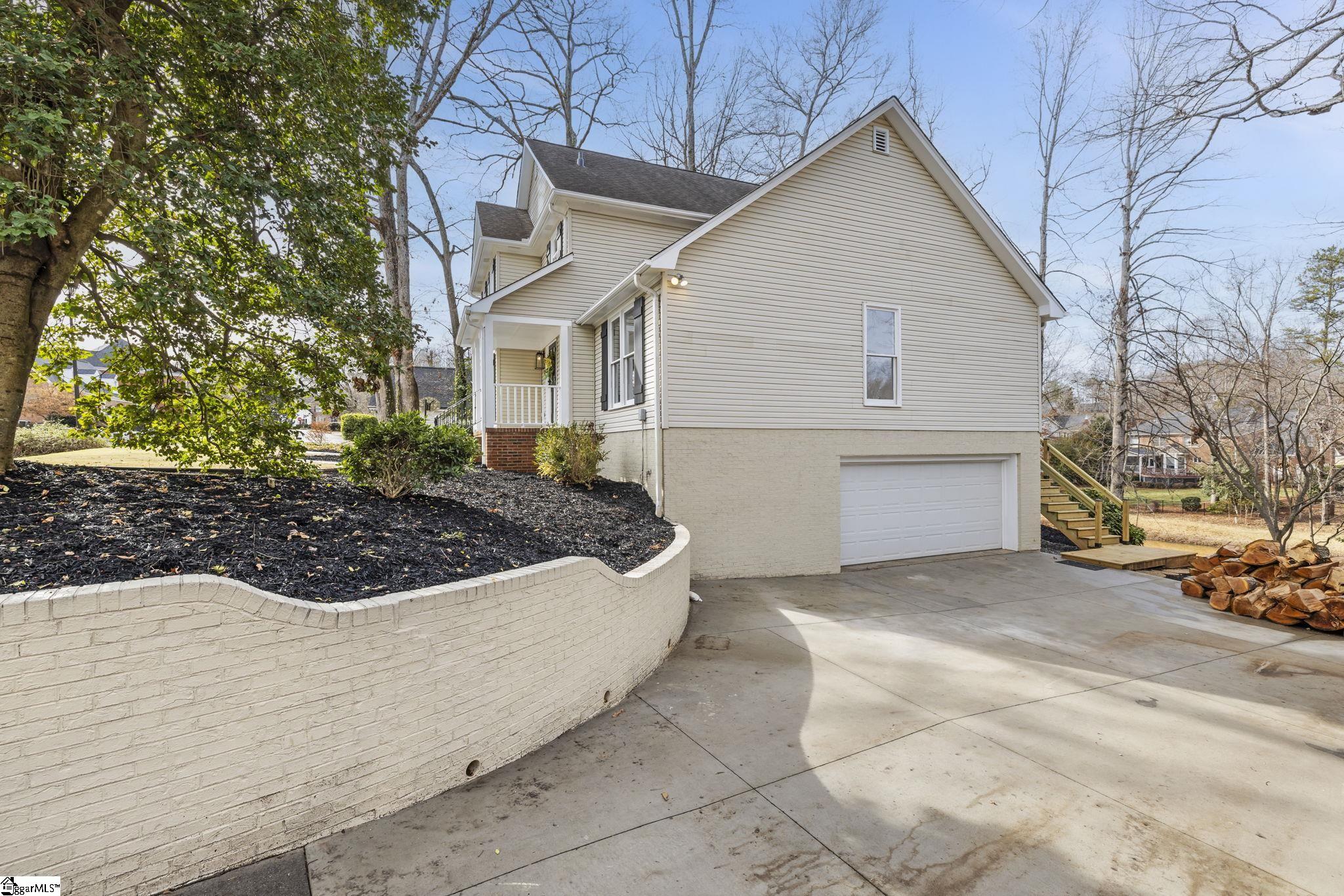 Greer, South Carolina 29650, United States, 4 Bedrooms Bedrooms, ,4 BathroomsBathrooms,Residential,Contingent,76721