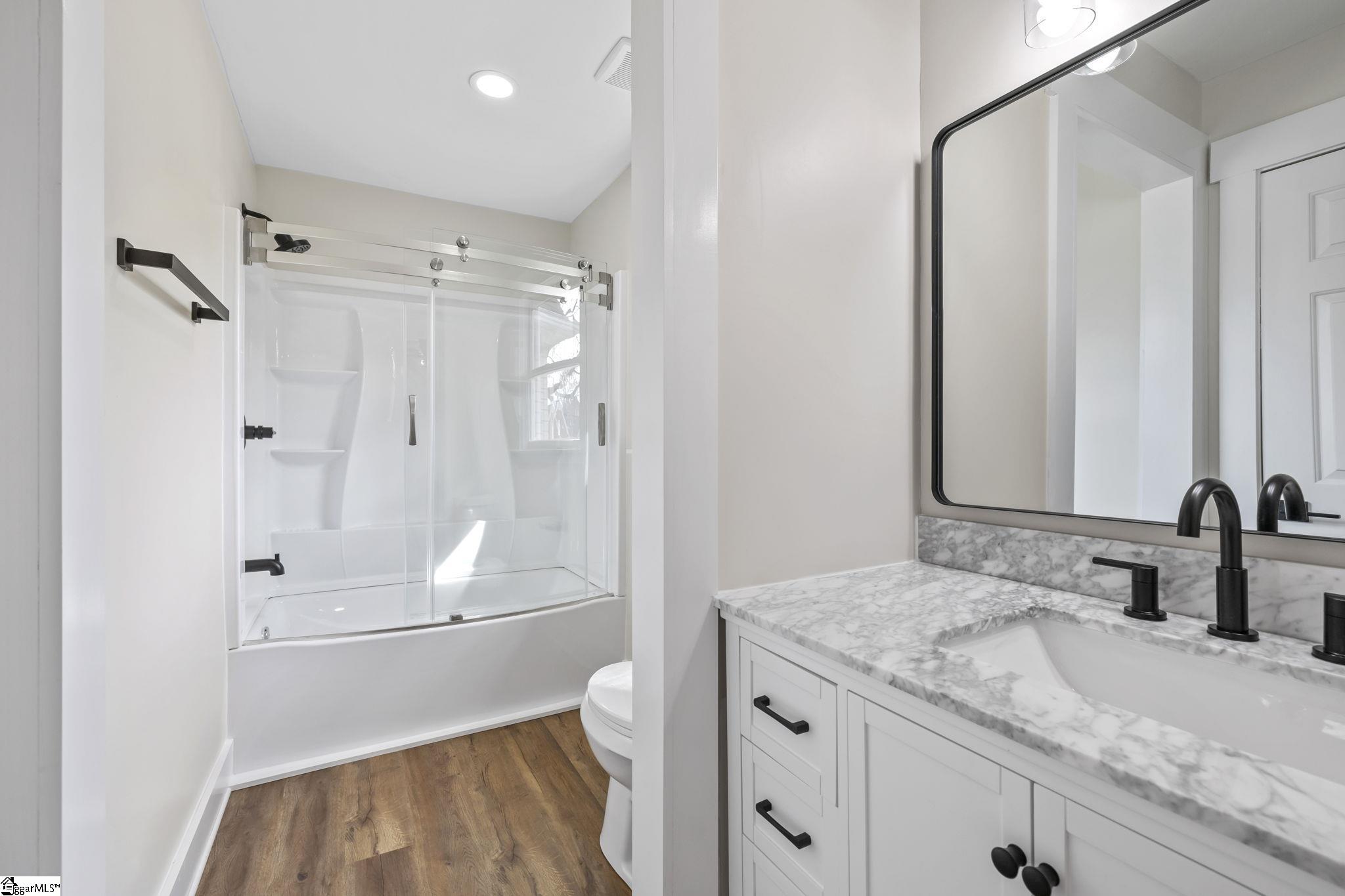 Greer, South Carolina 29650, United States, 4 Bedrooms Bedrooms, ,4 BathroomsBathrooms,Residential,Contingent,76721