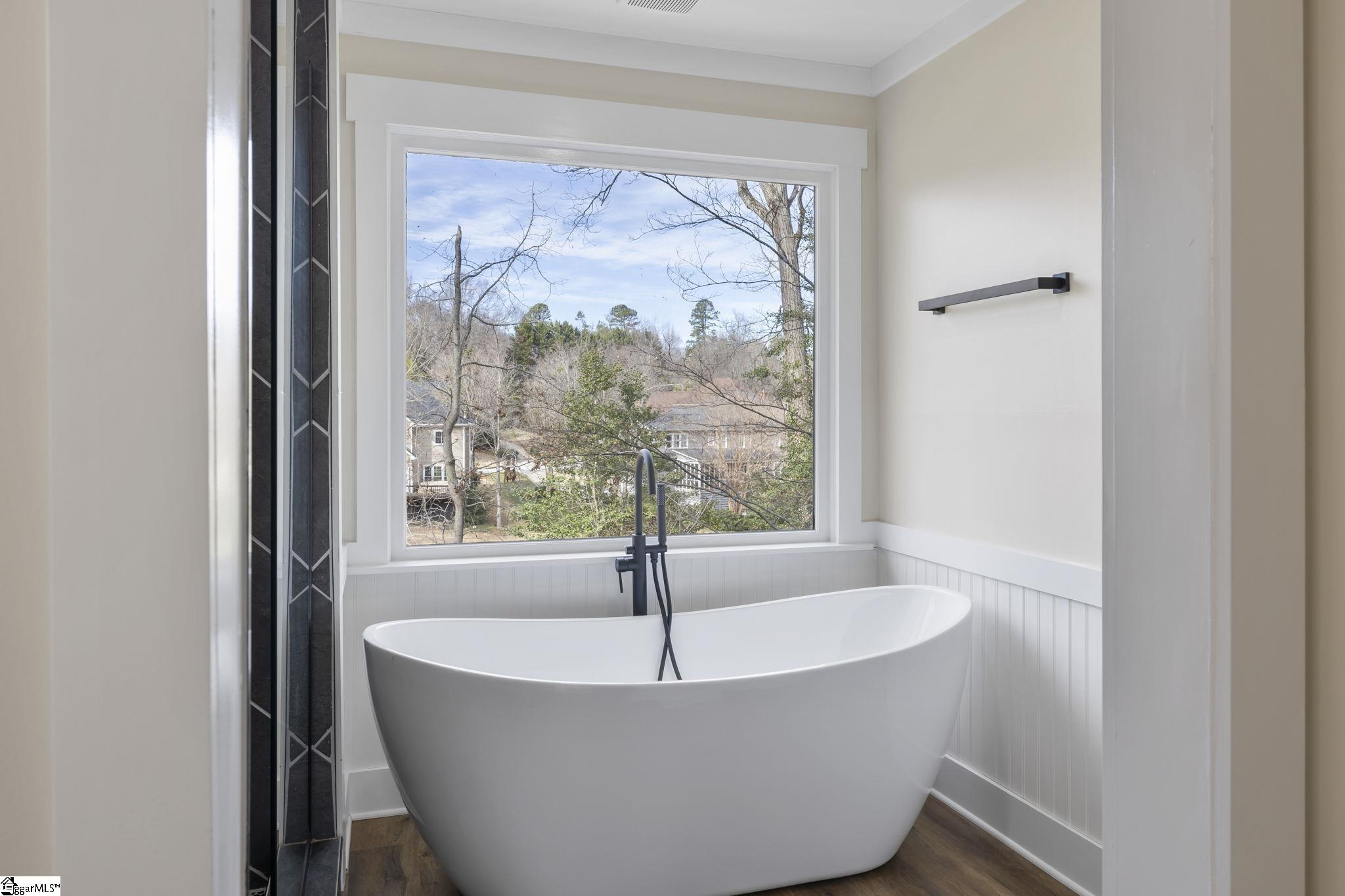 Greer, South Carolina 29650, United States, 4 Bedrooms Bedrooms, ,4 BathroomsBathrooms,Residential,Contingent,76721