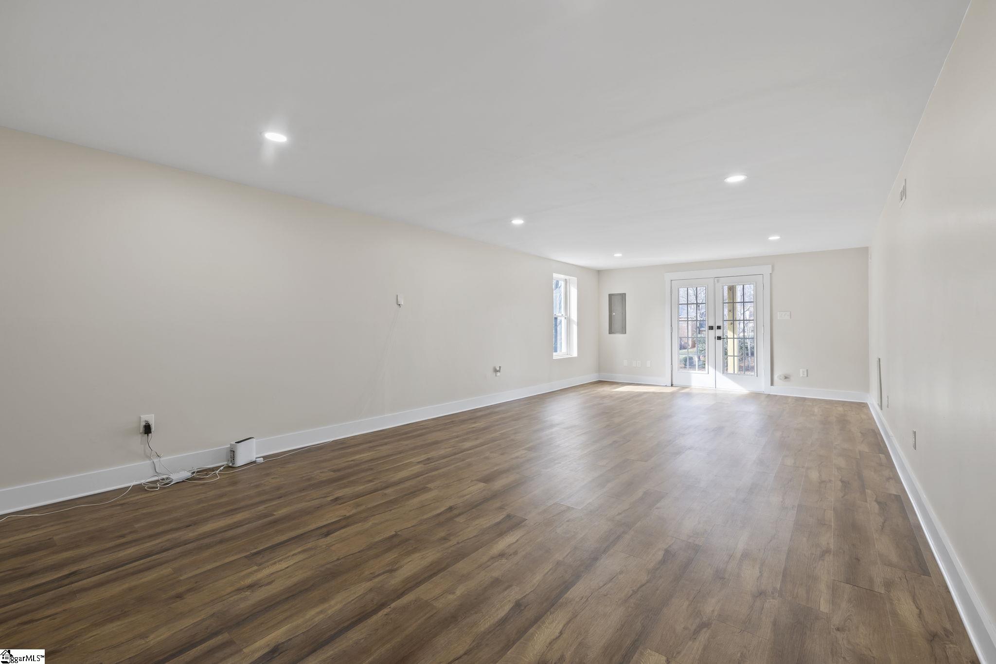 Greer, South Carolina 29650, United States, 4 Bedrooms Bedrooms, ,4 BathroomsBathrooms,Residential,Contingent,76721