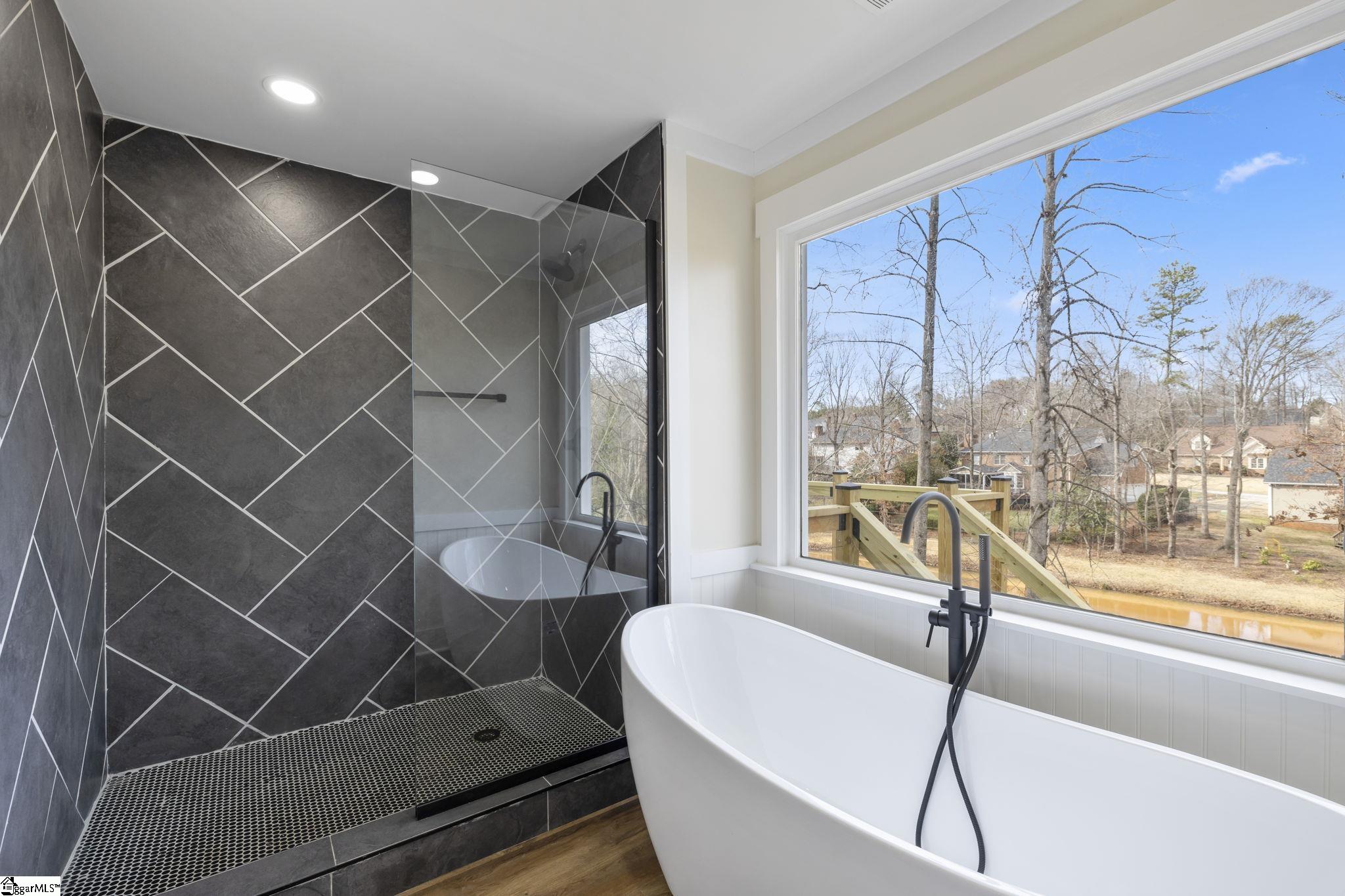 Greer, South Carolina 29650, United States, 4 Bedrooms Bedrooms, ,4 BathroomsBathrooms,Residential,Contingent,76721