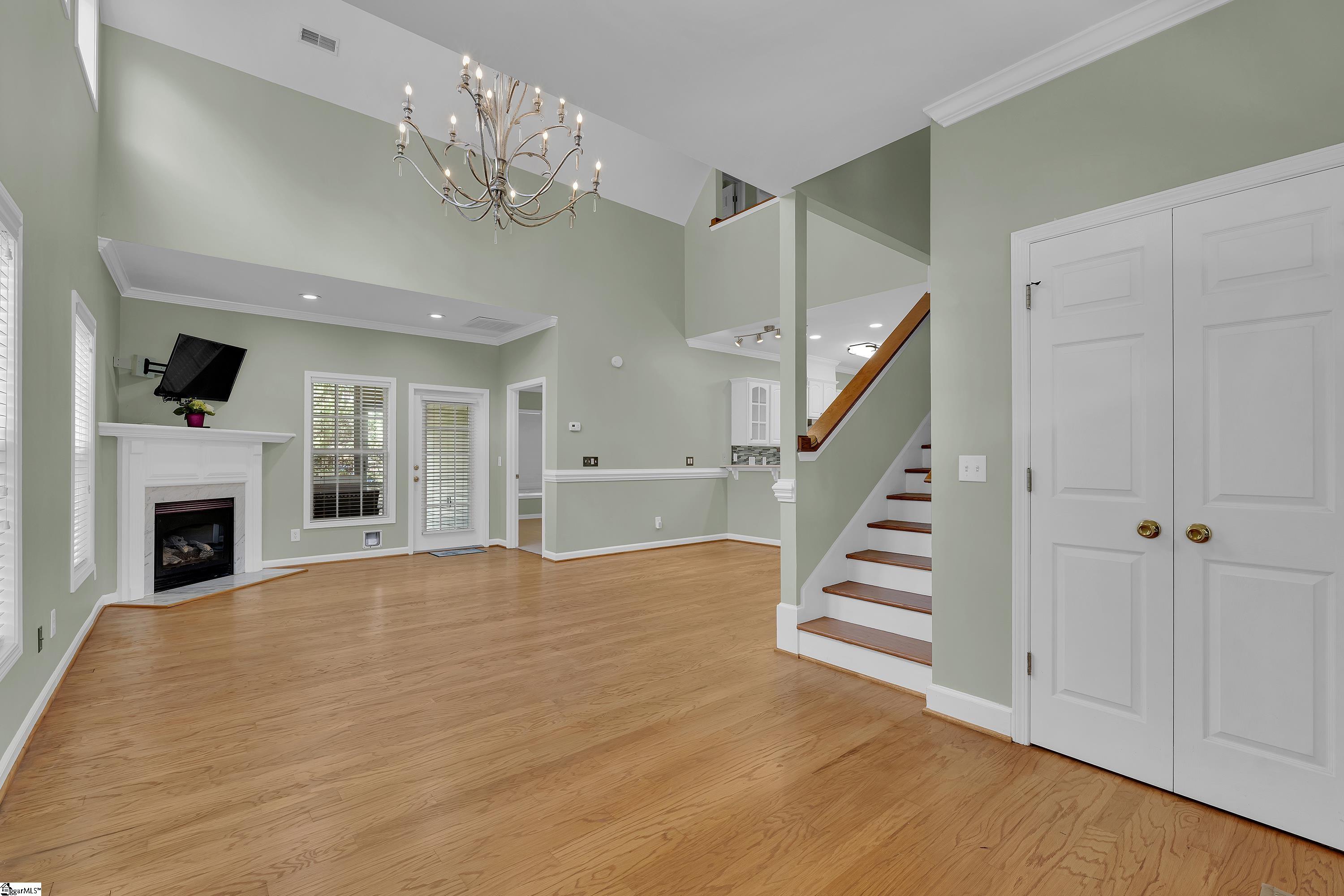 30 Butler Crossing Drive