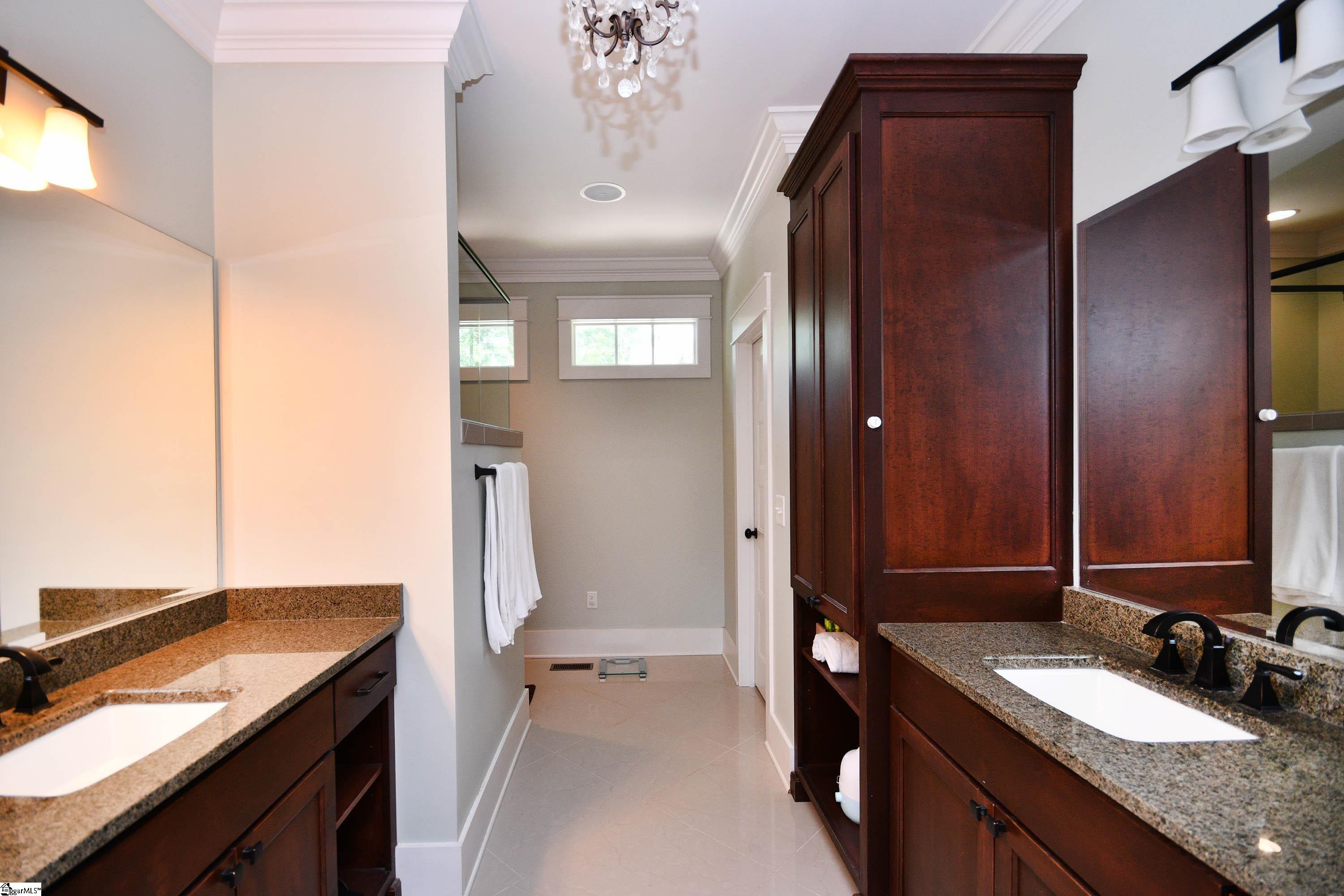 Piedmont, South Carolina 29673, United States, 5 Bedrooms Bedrooms, ,5 BathroomsBathrooms,Residential,Active,155642