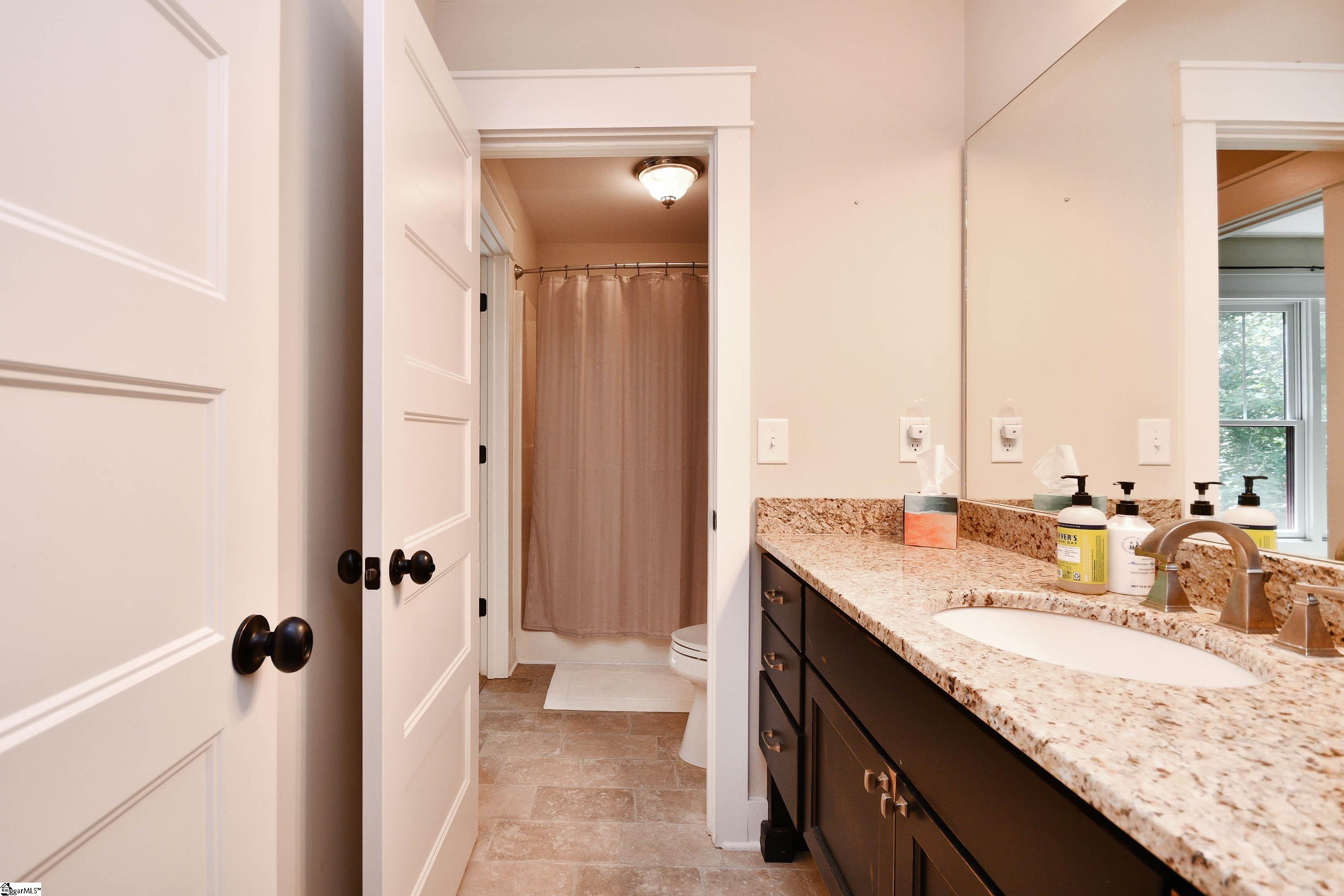 Piedmont, South Carolina 29673, United States, 5 Bedrooms Bedrooms, ,5 BathroomsBathrooms,Residential,Active,155642