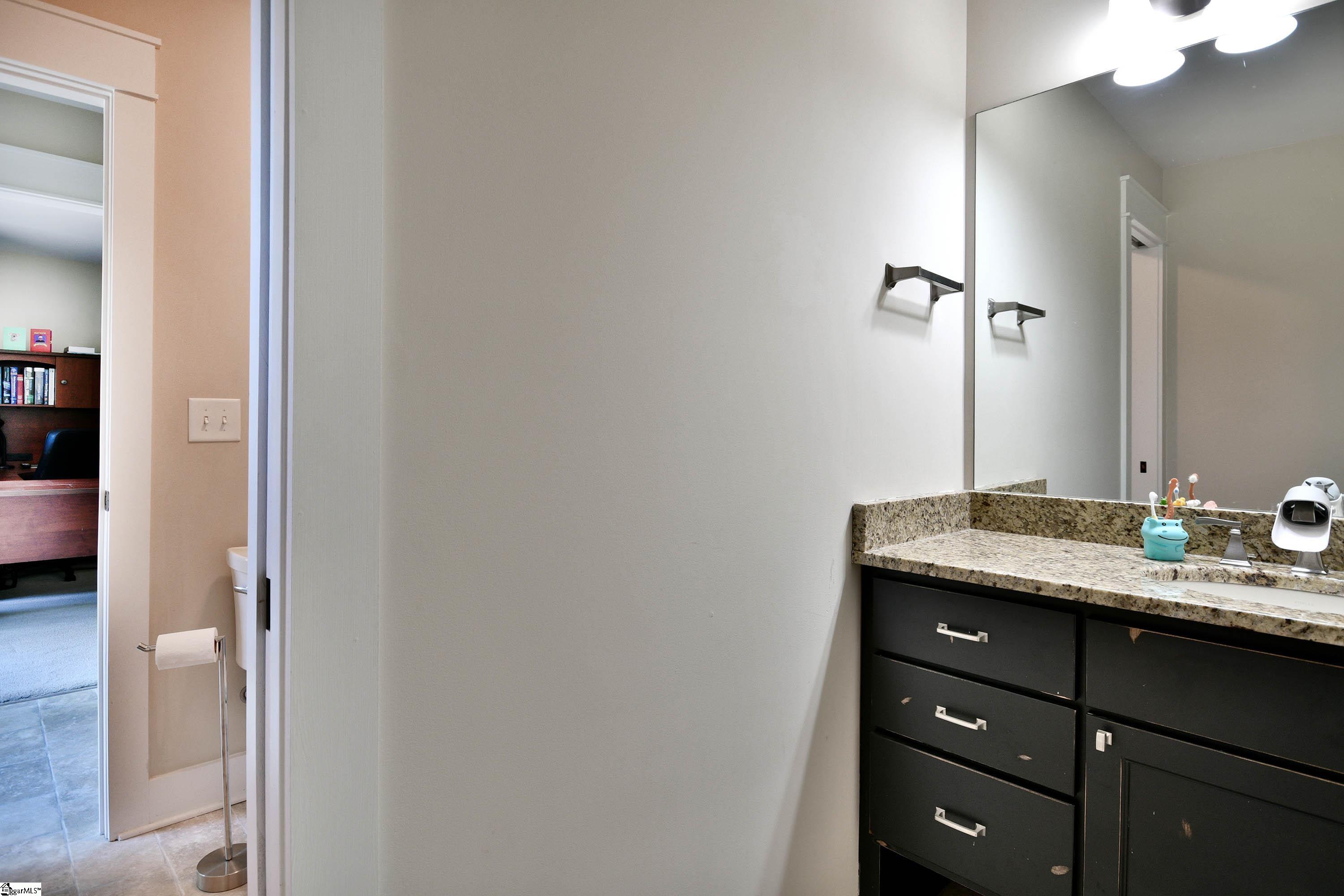 Piedmont, South Carolina 29673, United States, 5 Bedrooms Bedrooms, ,5 BathroomsBathrooms,Residential,Active,155642