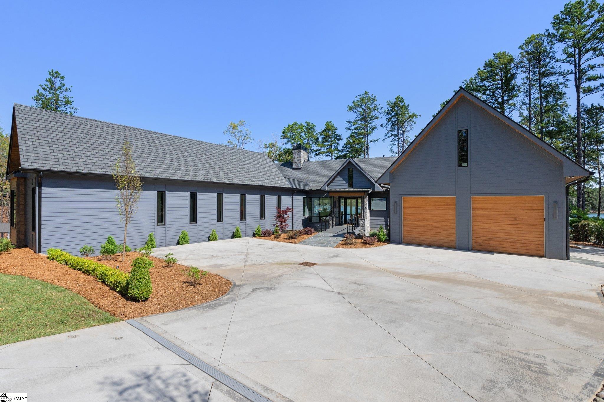 607 Longview Court