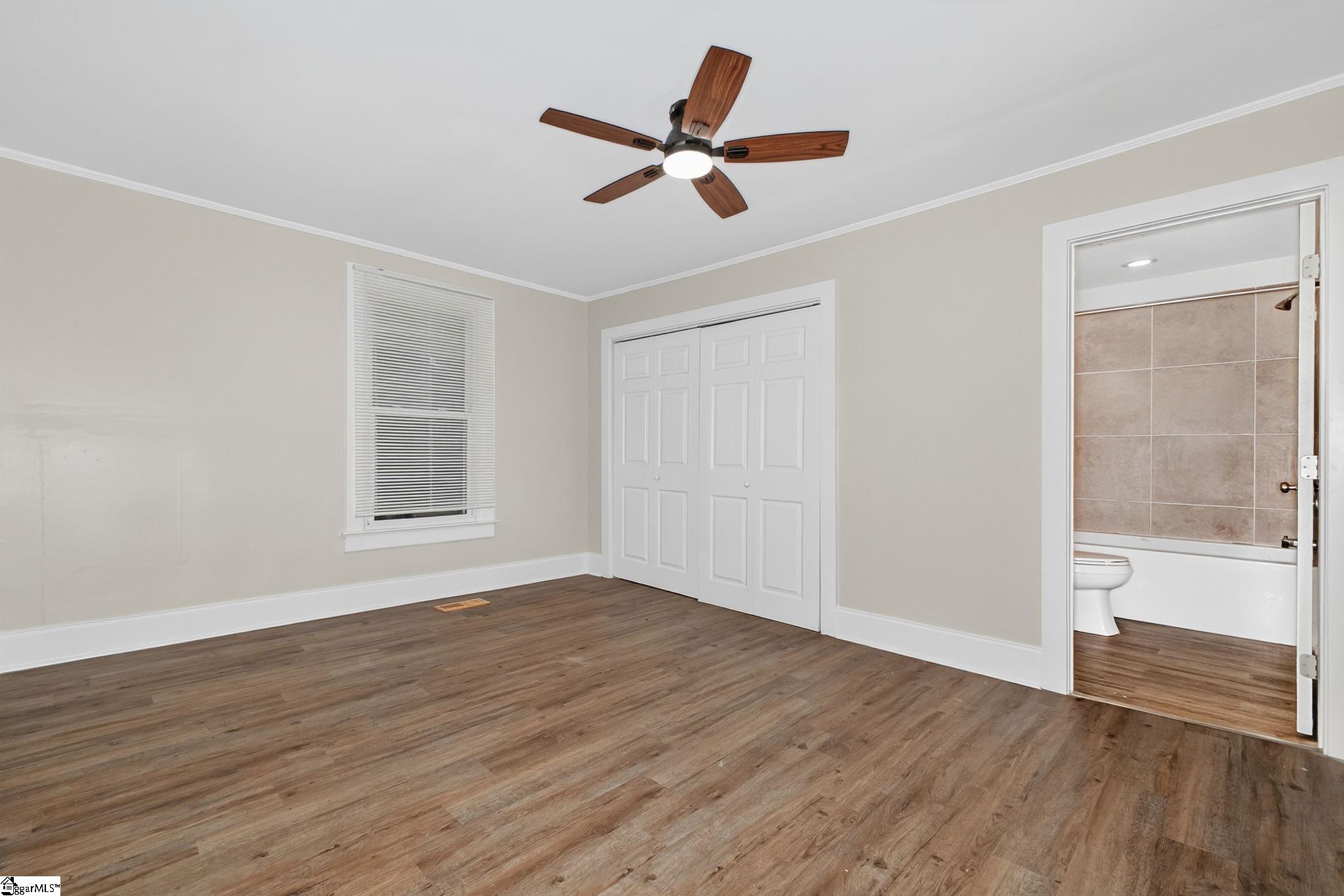 Greenville, South Carolina 29607, United States, 2 Bedrooms Bedrooms, ,2 BathroomsBathrooms,Residential,Active,228229