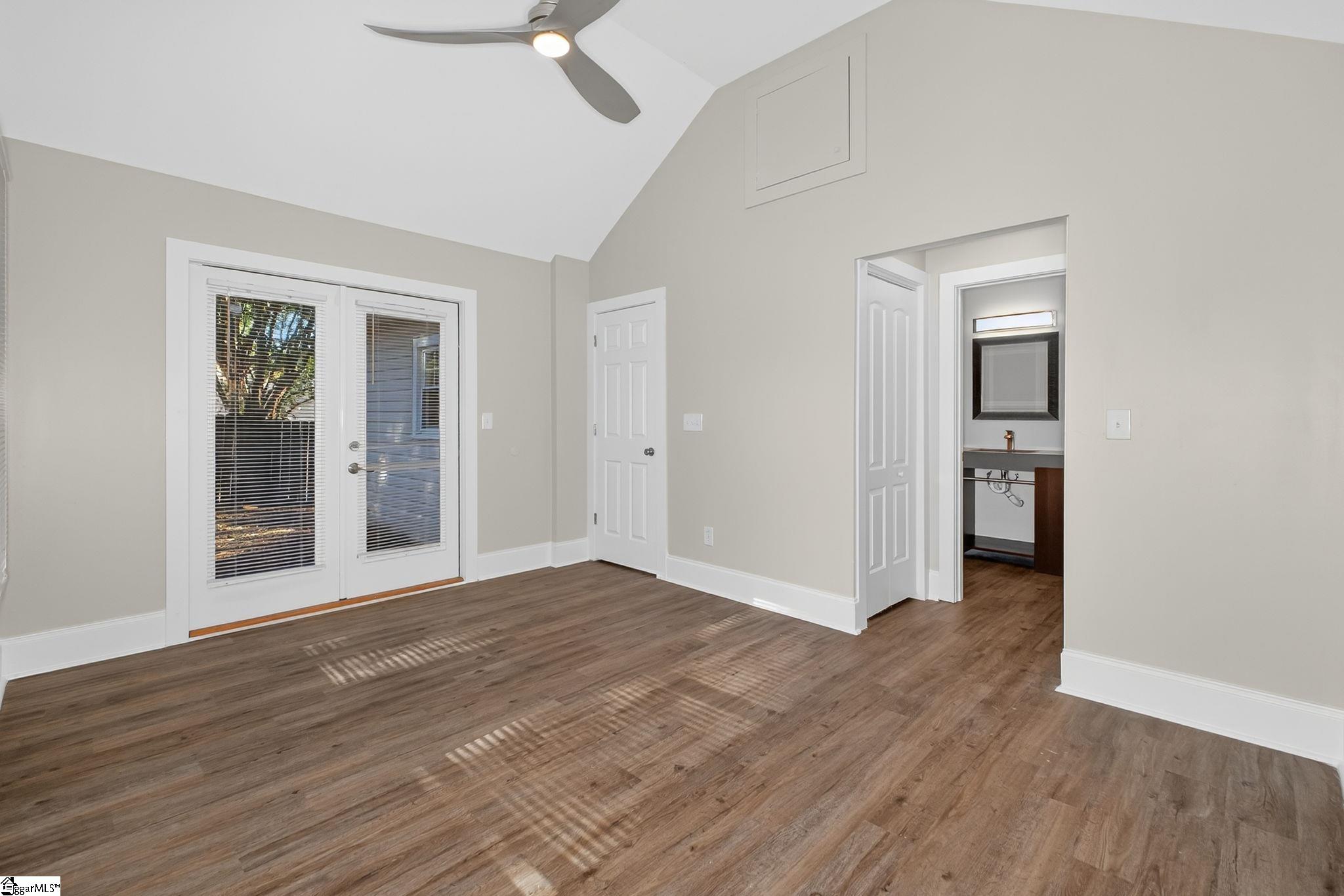 Greenville, South Carolina 29607, United States, 2 Bedrooms Bedrooms, ,2 BathroomsBathrooms,Residential,Active,228229