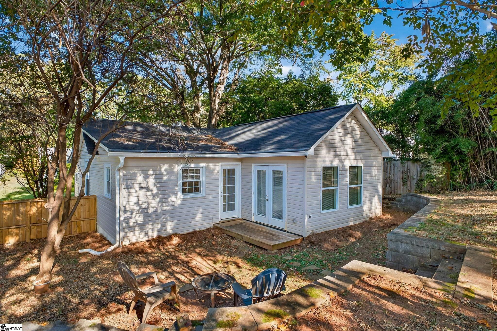 Greenville, South Carolina 29607, United States, 2 Bedrooms Bedrooms, ,2 BathroomsBathrooms,Residential,Active,228229