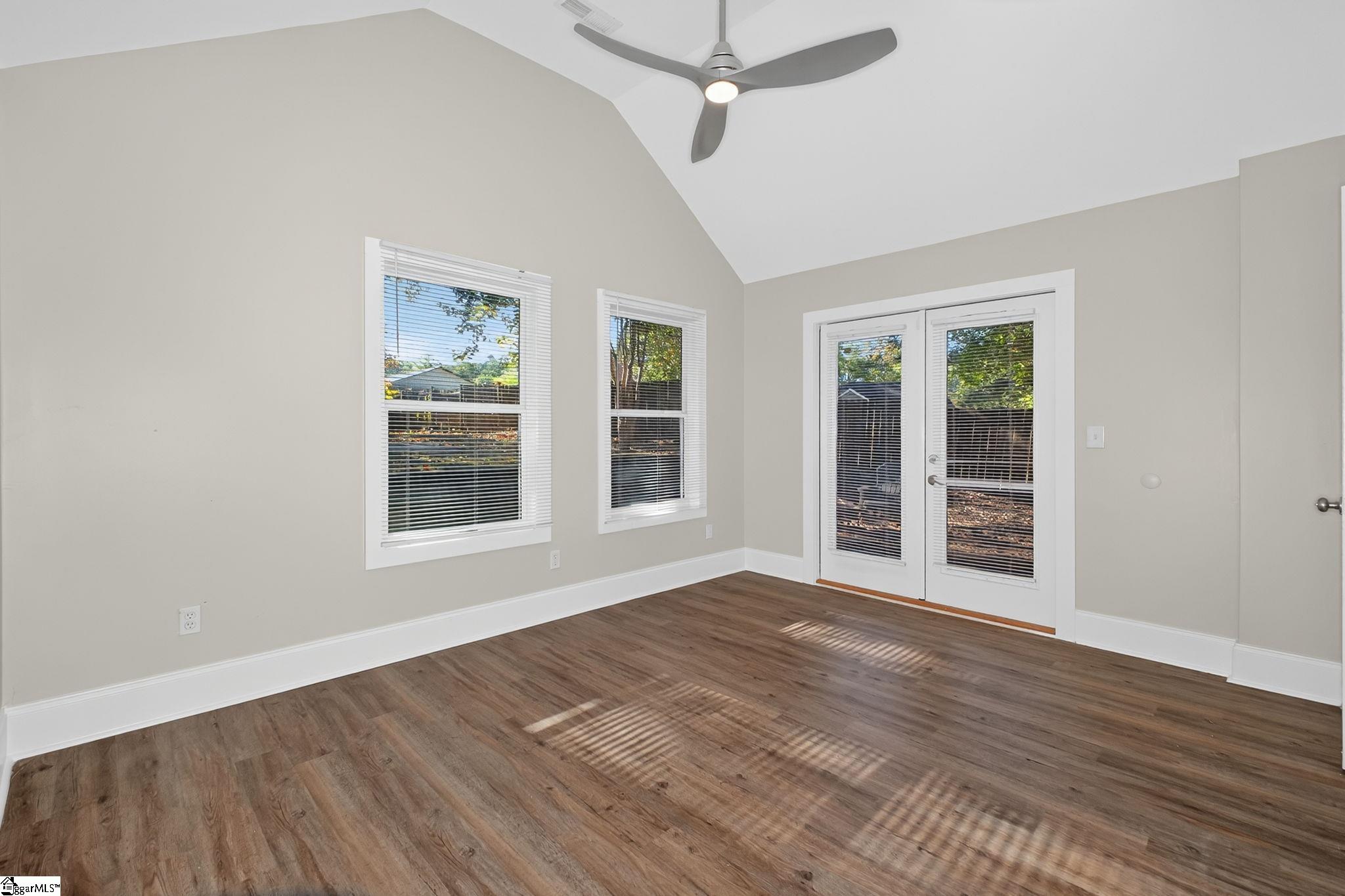 Greenville, South Carolina 29607, United States, 2 Bedrooms Bedrooms, ,2 BathroomsBathrooms,Residential,Active,228229