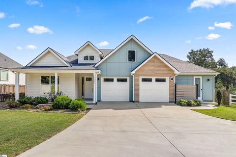 Photo of 1042 Miller Road, Greenville, SC 29607 (MLS # 1576082)