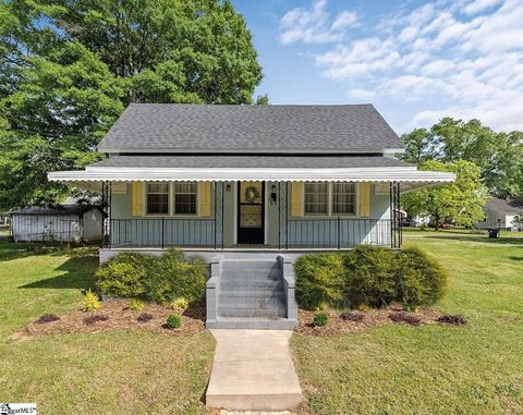 Photo of 8 Brock Lane, Pelzer, SC 29669 (MLS # 1589600)