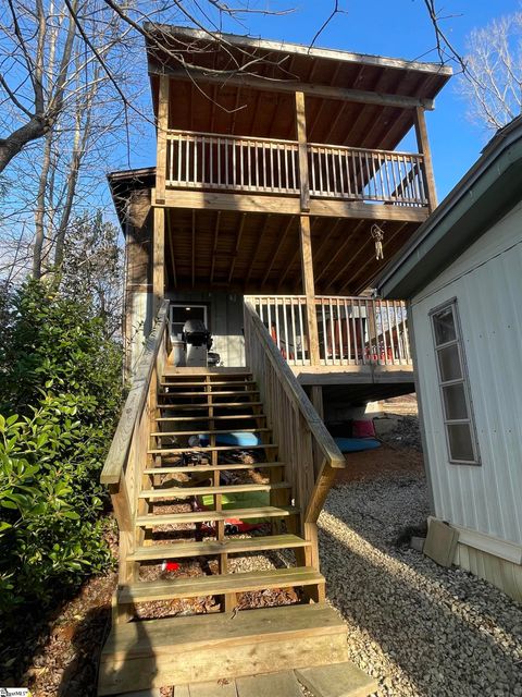 348 N Port Bass Drive Fair Play SC 29643