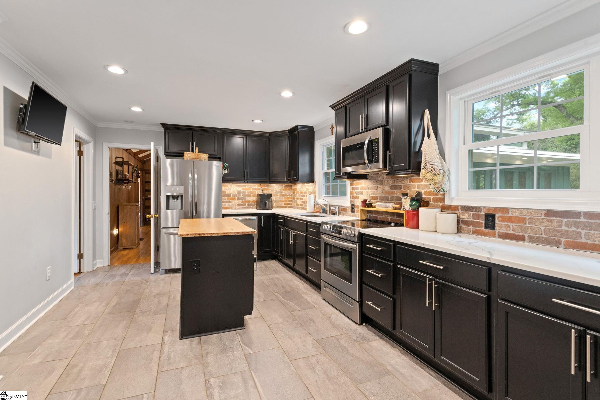 339 Fairlane Drive