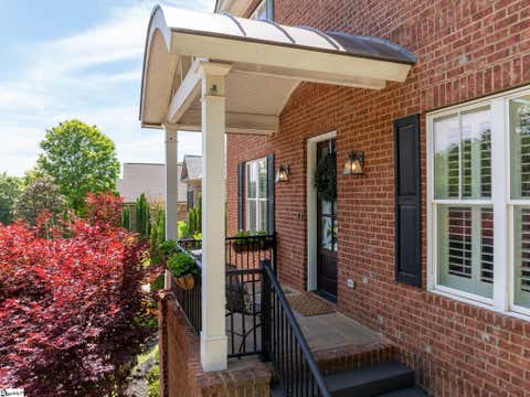 Photo of 19 English Ivy Lane, Greenville, SC 29609 (MLS # 1591588)