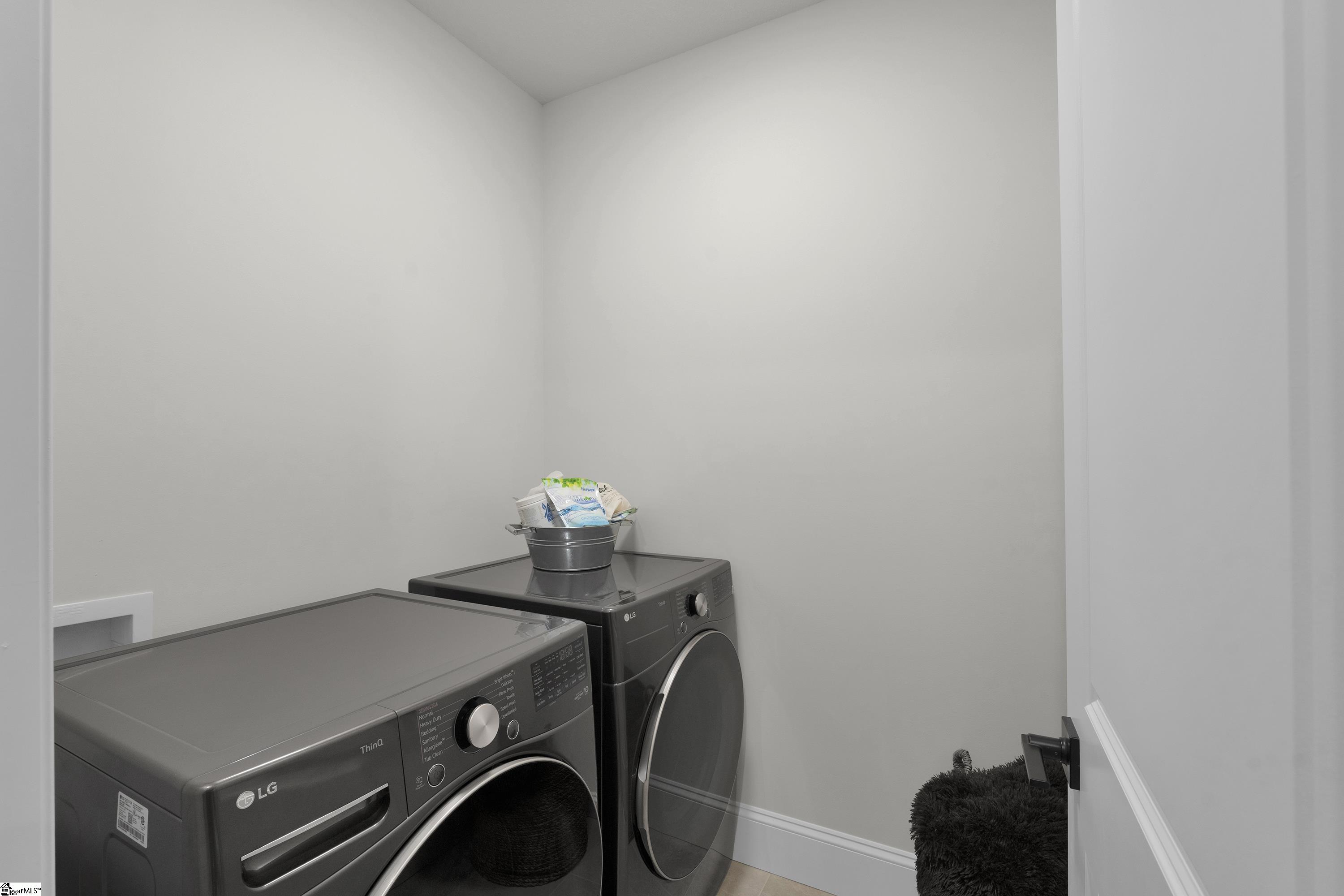 Simpsonville, South Carolina 29680, United States, 3 Bedrooms Bedrooms, ,3 BathroomsBathrooms,Residential,Active,120896