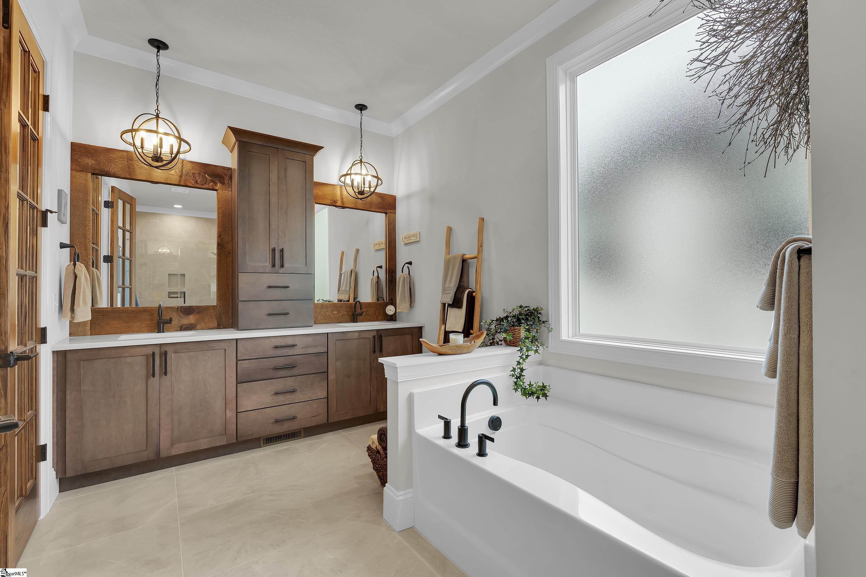 Simpsonville, South Carolina 29680, United States, 3 Bedrooms Bedrooms, ,3 BathroomsBathrooms,Residential,Active,120896