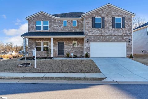 Photo of 244 Roderick Lane, Greenville, SC 29605 (MLS # 1582135)