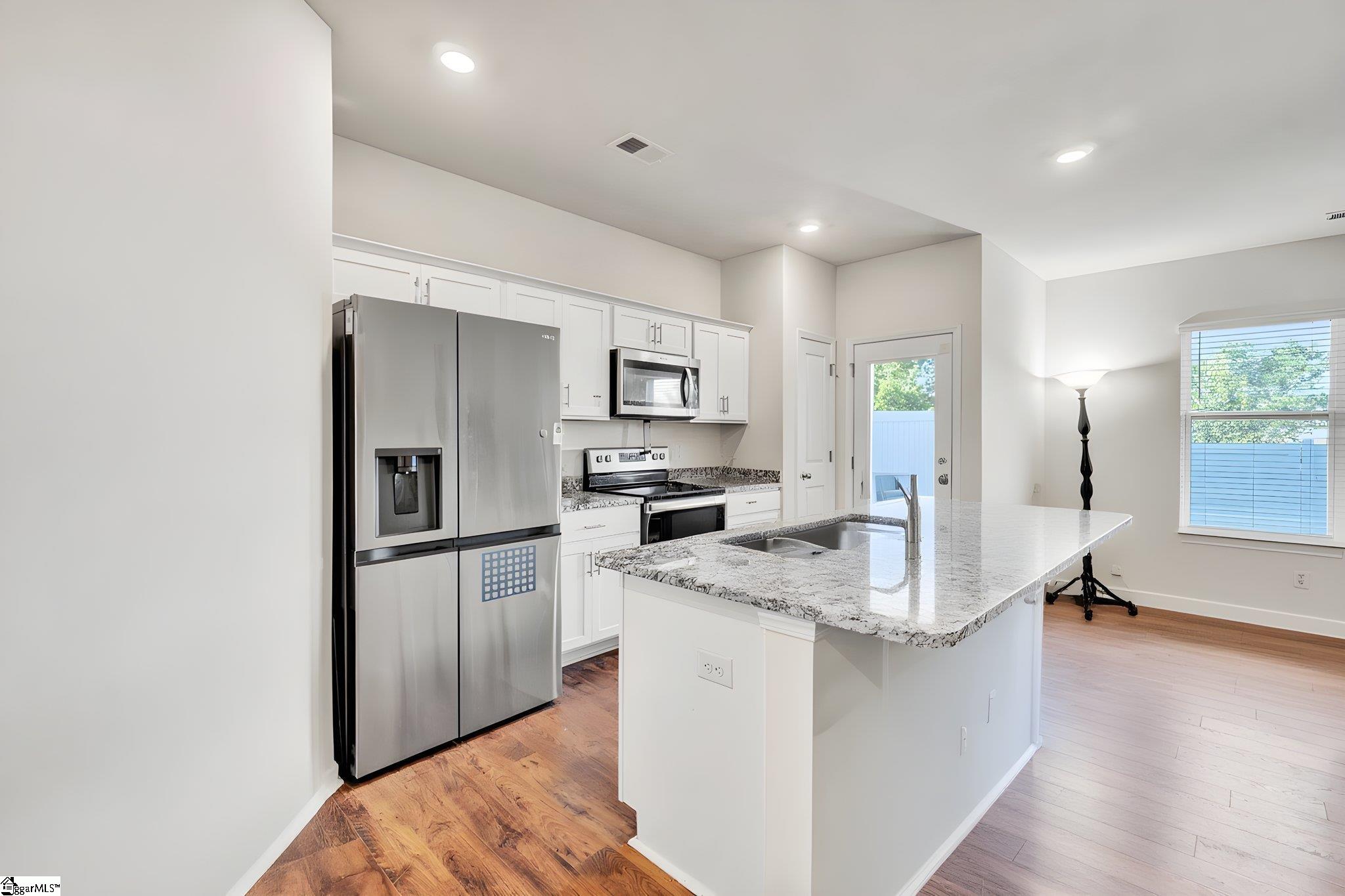 5 Sunriff Court