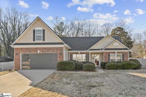 Photo of 754 Golden Tanager Court, Greer, SC 29651 (MLS # 1581856)