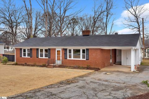 Photo of 314 Vine Hill Road, Greenville, SC 29607 (MLS # 1580025)