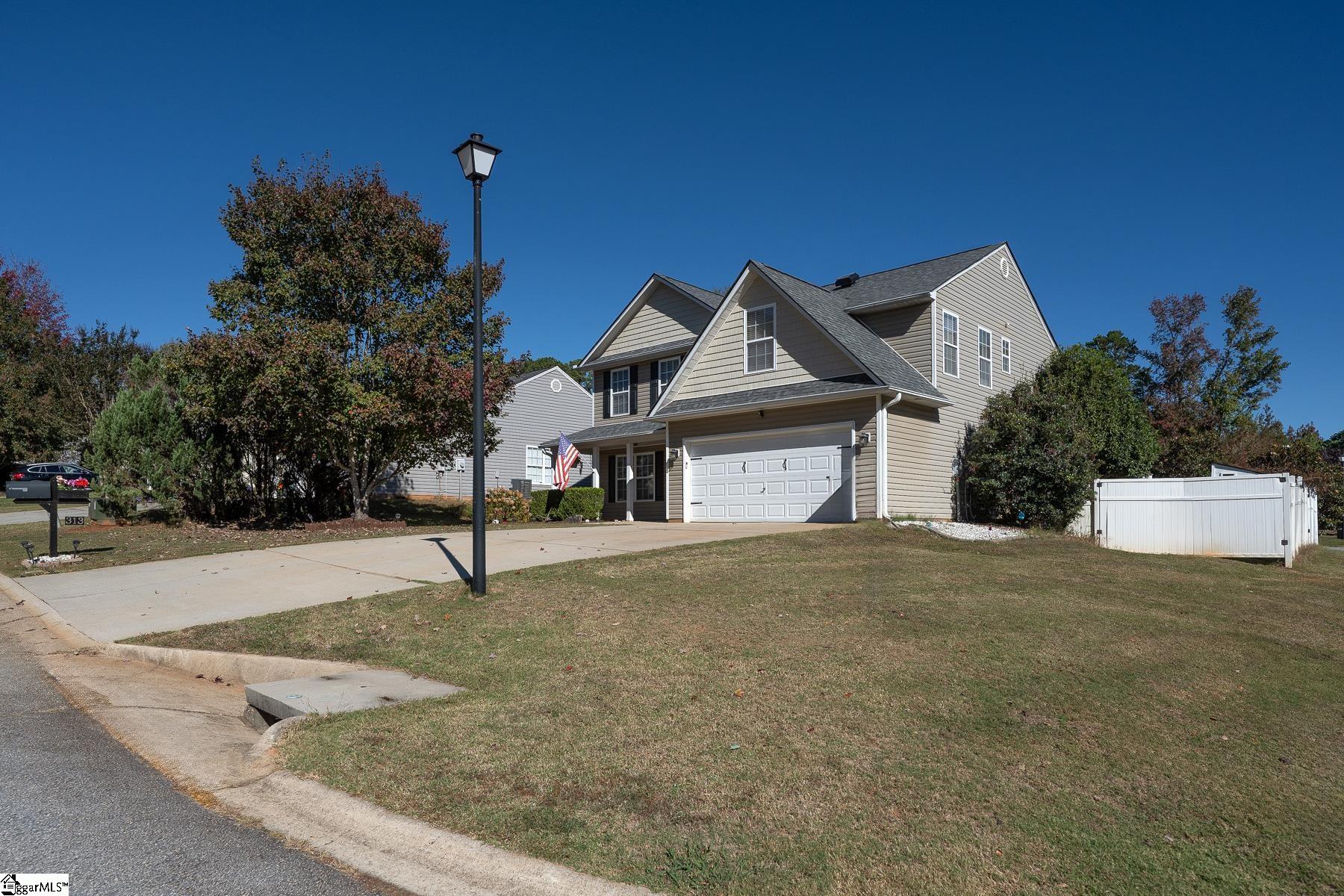 Easley, South Carolina 29642, United States, 4 Bedrooms Bedrooms, ,3 BathroomsBathrooms,Residential,Active,231729