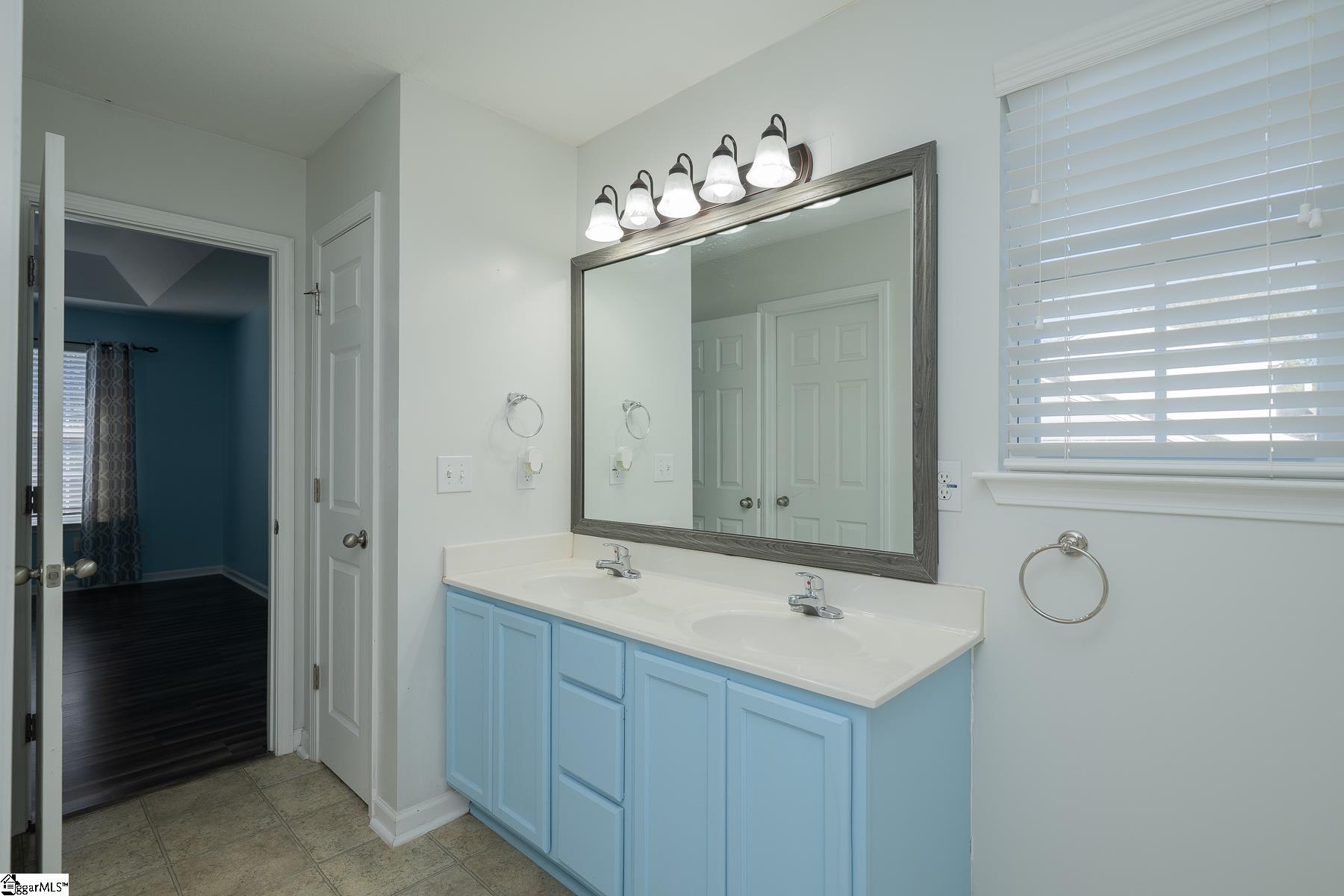 Easley, South Carolina 29642, United States, 4 Bedrooms Bedrooms, ,3 BathroomsBathrooms,Residential,Active,231729