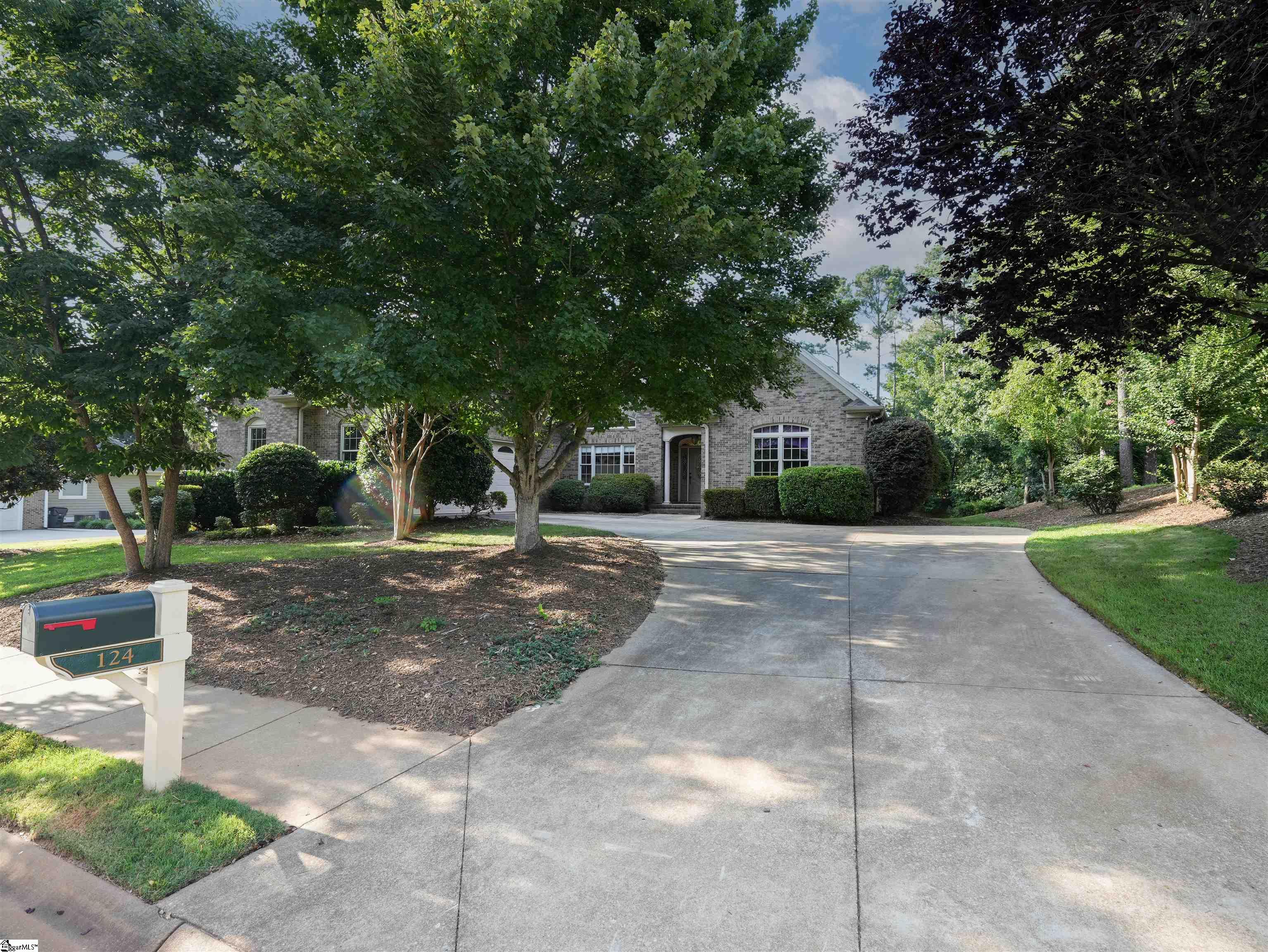 124 Bentwater Trail