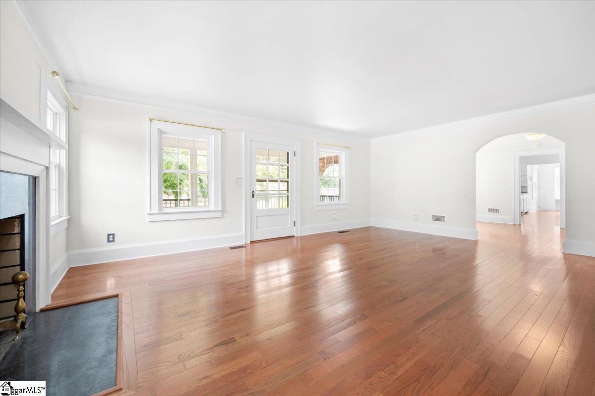 301 E Main Street