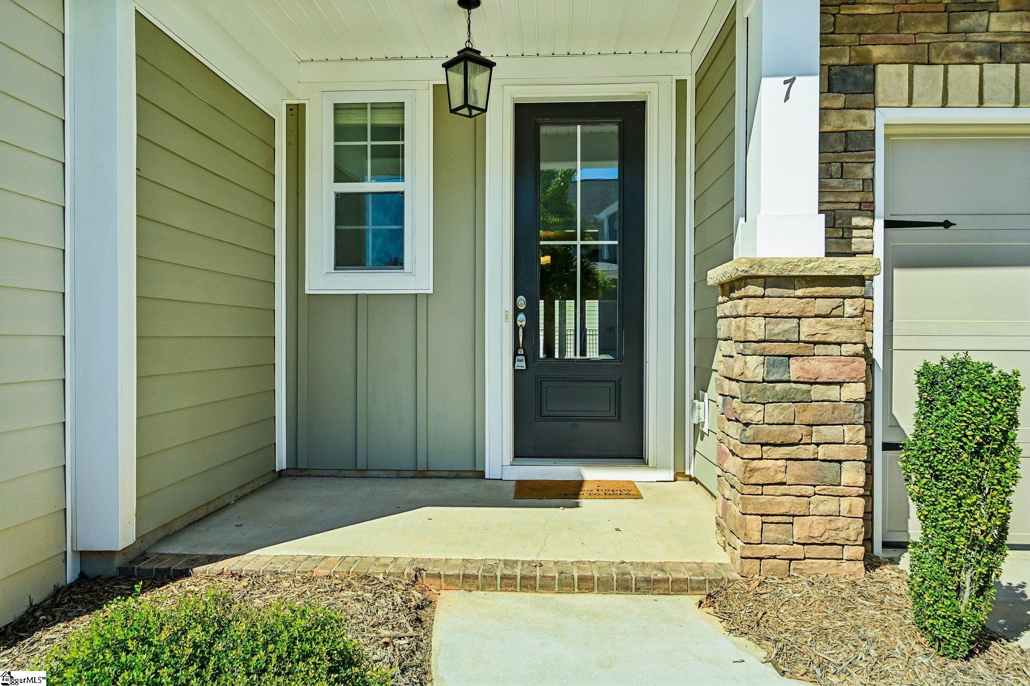 Real Estate Search 1 7 Red Lion Road
