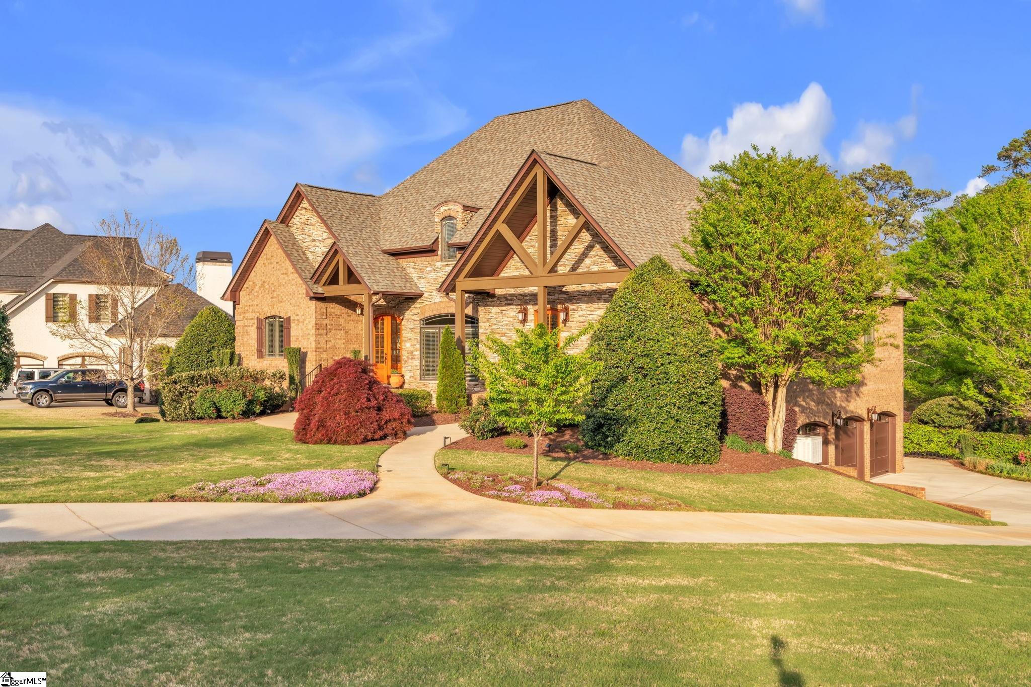 10 Great Lawn Drive