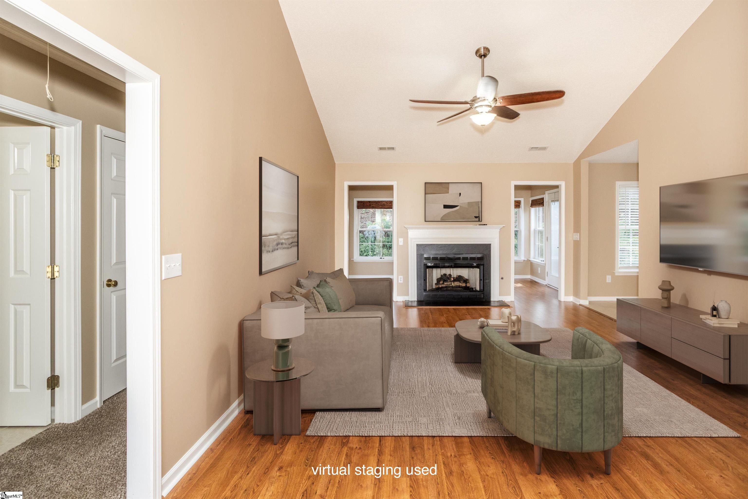 Greenville, South Carolina 29615, United States, 3 Bedrooms Bedrooms, ,2 BathroomsBathrooms,Residential,Contingent,101565