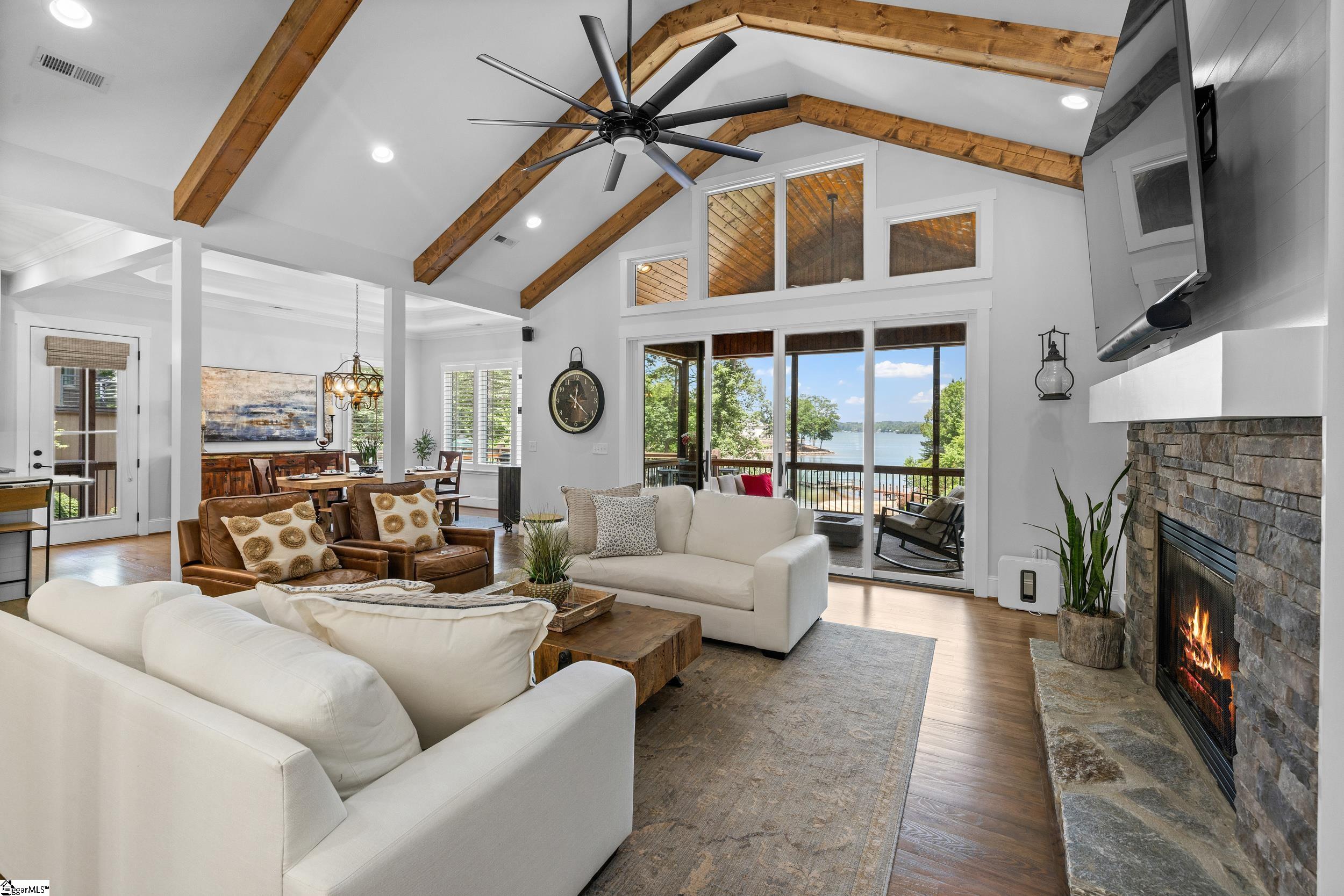 417 Woodridge Drive