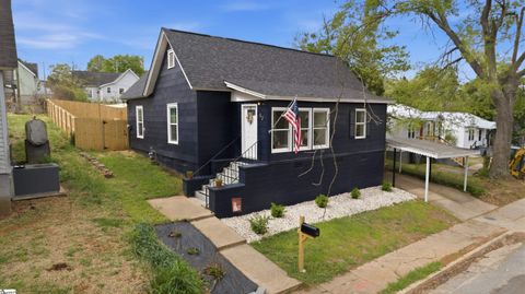 Photo of 52 Bagwell Circle, Greenville, SC 29605 (MLS # 1587169)