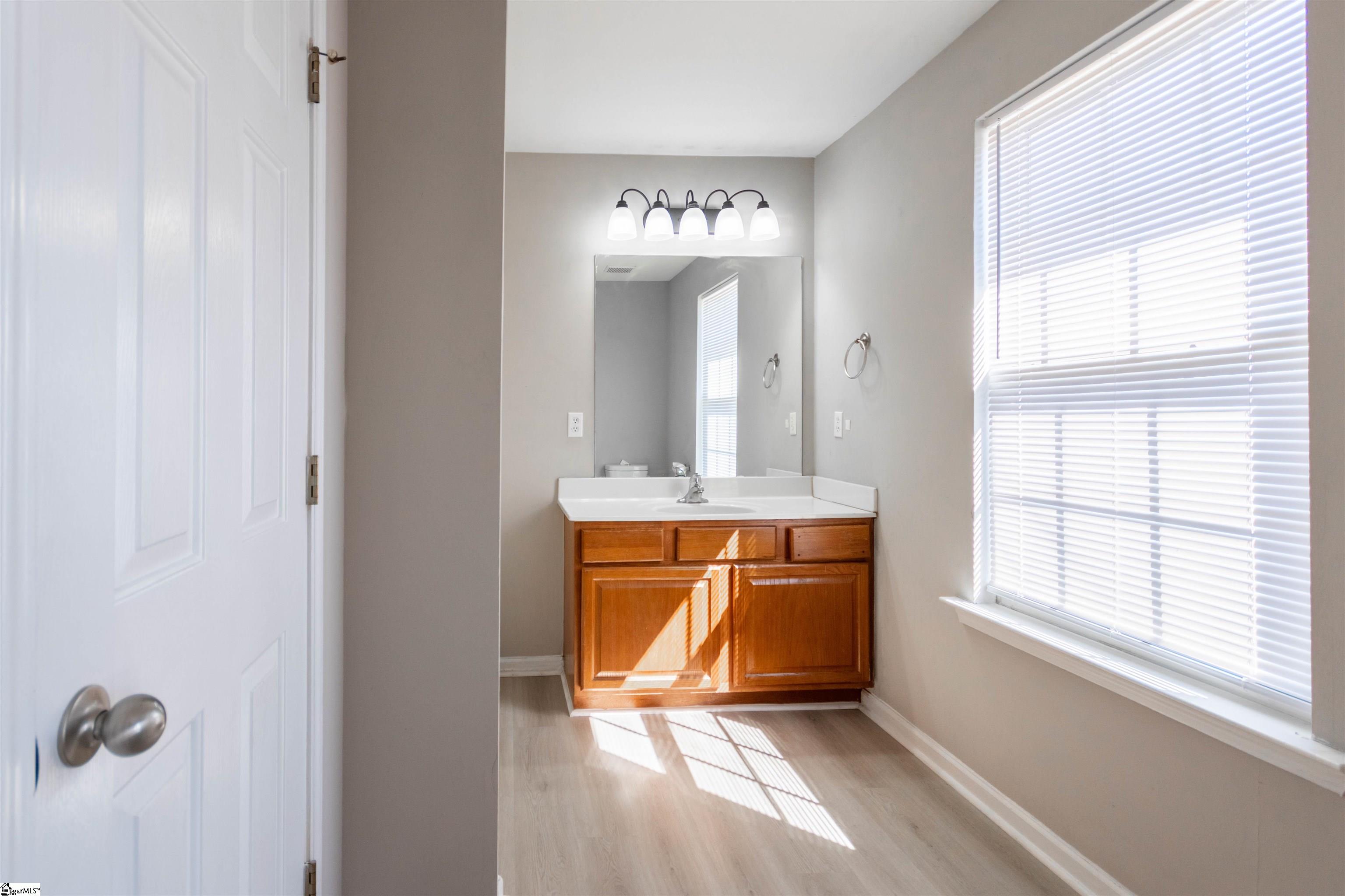 Spartanburg, South Carolina 29301, United States, 3 Bedrooms Bedrooms, ,2 BathroomsBathrooms,Residential,Active,284