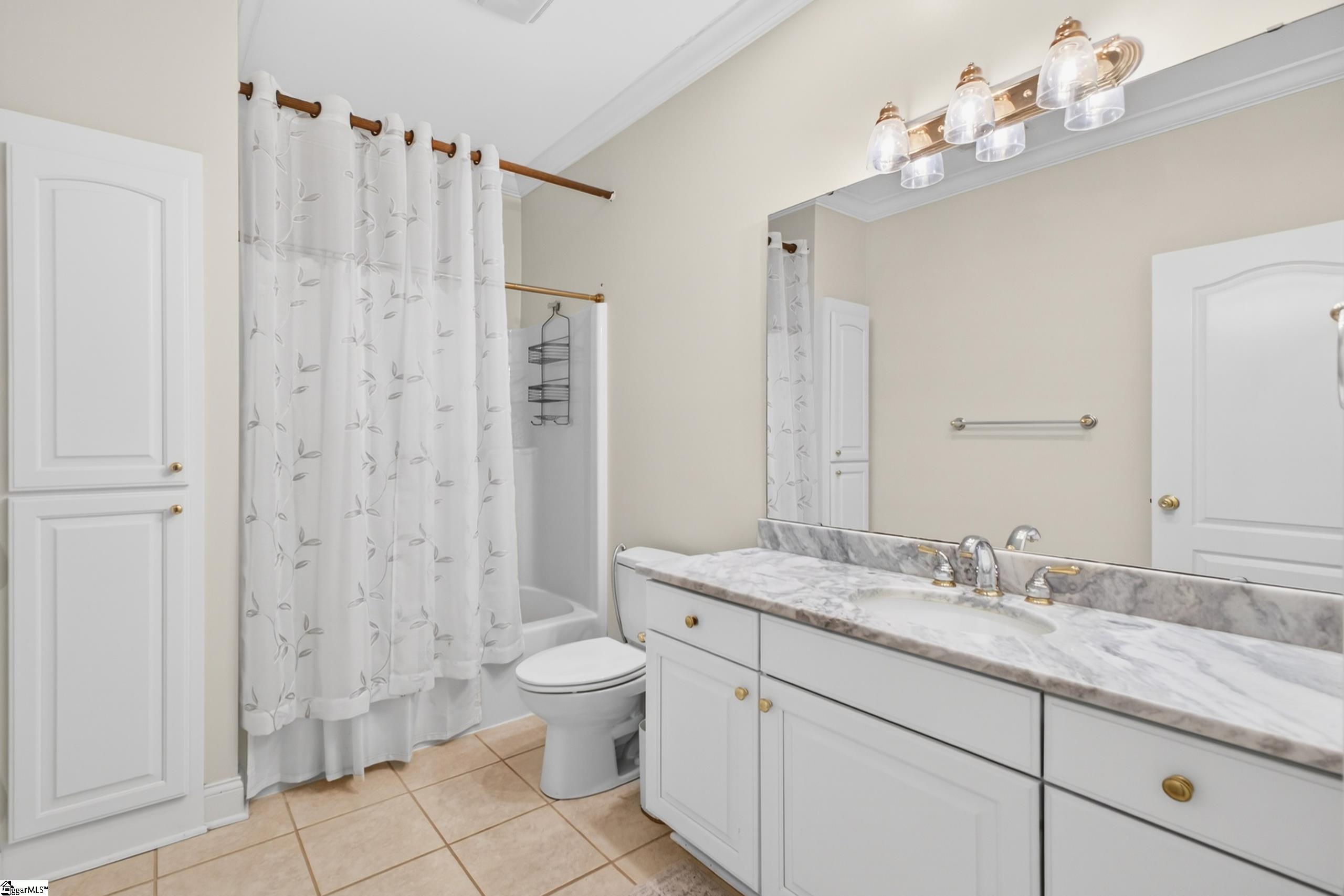 Easley, South Carolina, 29642, United States, 6 Bedrooms Bedrooms, ,6 BathroomsBathrooms,Residential,Active,2041566