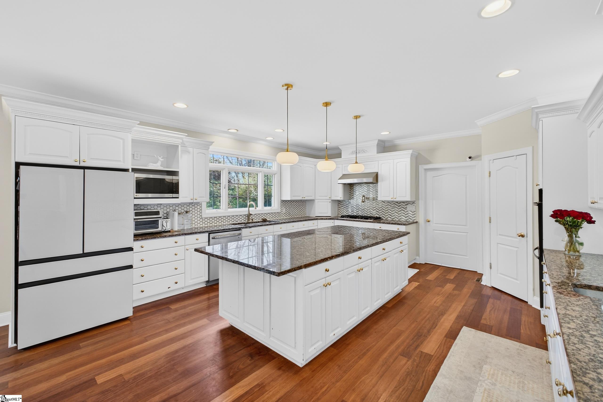 Easley, South Carolina, 29642, United States, 6 Bedrooms Bedrooms, ,6 BathroomsBathrooms,Residential,Active,2041566