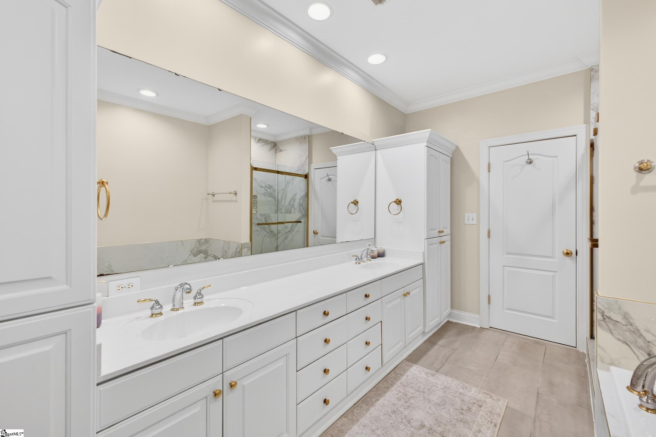 Easley, South Carolina, 29642, United States, 6 Bedrooms Bedrooms, ,6 BathroomsBathrooms,Residential,Active,2041566