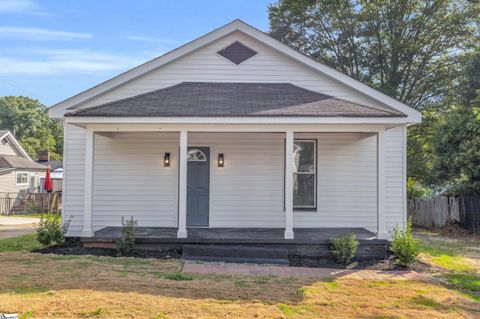 Photo of 101 Ellison Circle, Easley, SC 29640 (MLS # 1574222)